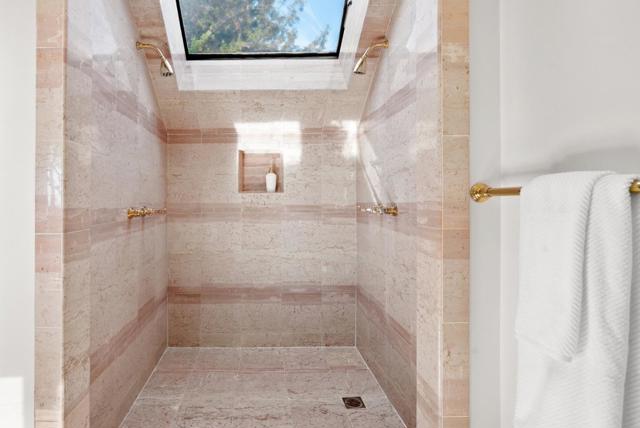 625 Quail Run, Aptos CA: https://media.crmls.org/mediaz/49dd25a1-fafc-4df6-8486-62b53298ae17.jpg