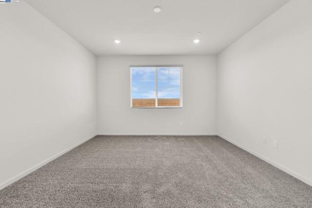 4171 Markovich Ct, Richmond CA: https://media.crmls.org/mediaz/49dda198-f79e-45ef-a17e-90a596c4b593.jpg