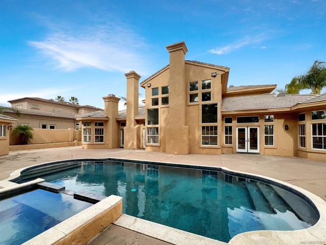1128 Mansiones Ln, Chula Vista CA: https://media.crmls.org/mediaz/49ddaa46-54fb-4b89-b4c5-0fd90ff6ca70.jpg