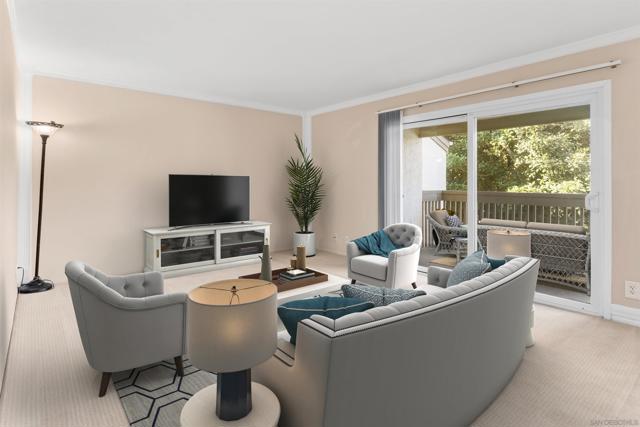 8561 Villa La Jolla Dr, La Jolla CA: https://media.crmls.org/mediaz/49de06bc-a66a-44d4-b13a-c232d662db38.jpg