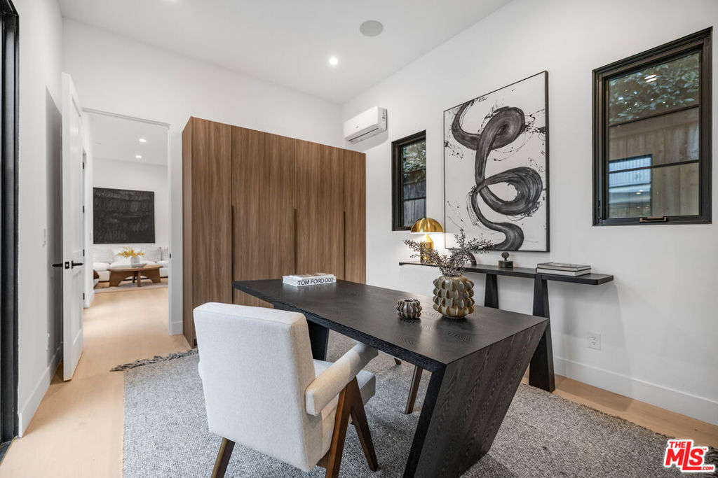 MLS #25619907 image #25