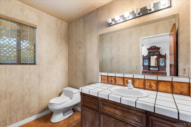 Detail Gallery Image 28 of 75 For 2871 Brant St, San Diego,  CA 92103 - 3 Beds | 3/1 Baths