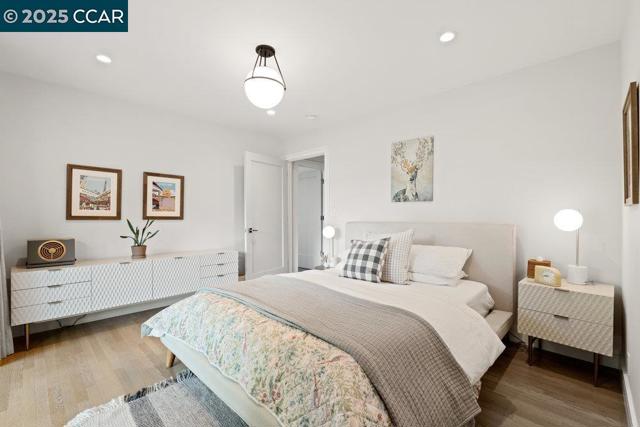 46 E Altarinda, Orinda CA: https://media.crmls.org/mediaz/49e26dcb-c1b7-458b-bfbc-69631bc0d8af.jpg