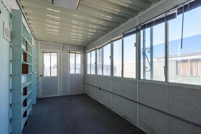 52 Oceanview Avenue, Half Moon Bay CA: https://media.crmls.org/mediaz/49e2c174-c201-4c5a-9bfb-c00388e974ad.jpg