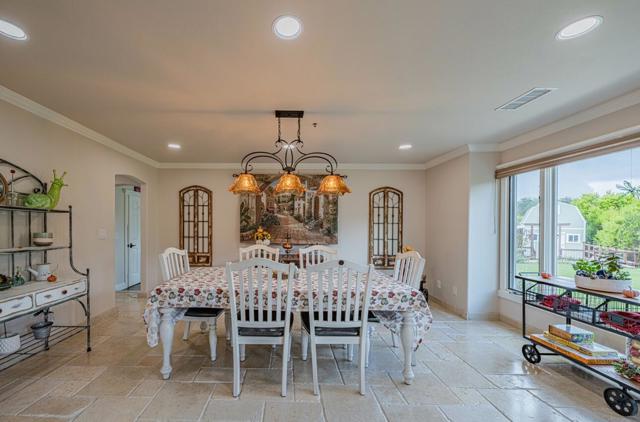 11394 Saddle Road, Monterey CA: https://media.crmls.org/mediaz/49e421ff-7d1b-4d82-bf04-c101f227497c.jpg