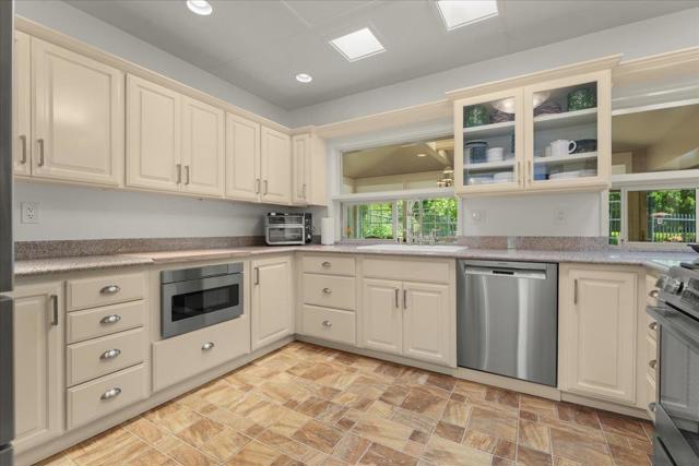 4711 Old San Jose Road, Soquel CA: https://media.crmls.org/mediaz/49e4a855-2ded-4841-8aba-e44edf25c869.jpg