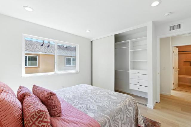 2452 W Bayshore Road, Palo Alto CA: https://media.crmls.org/mediaz/49e4de21-e3c4-4886-badf-1b55062edc7b.jpg