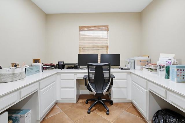 Detail Gallery Image 19 of 57 For 2153 Corte Condesa, Chula Vista,  CA 91914 - 4 Beds | 3 Baths