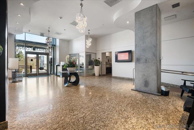 1080 Park Blvd, San Diego CA: https://media.crmls.org/mediaz/49e58299-1d5d-4a01-8ac2-0f3fd1c4491b.jpg