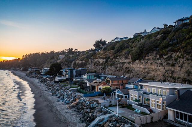 749 Las Olas Drive, Aptos CA: https://media.crmls.org/mediaz/49e5c3ad-8984-4e6f-8032-334346c12849.jpg