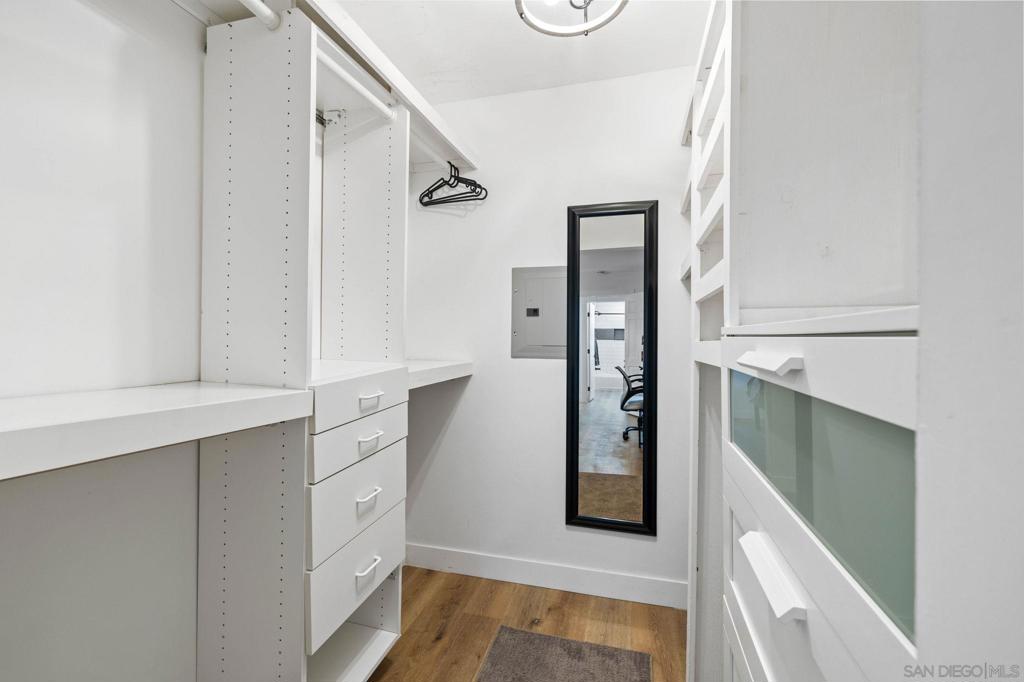 MLS #250039527SD image #28