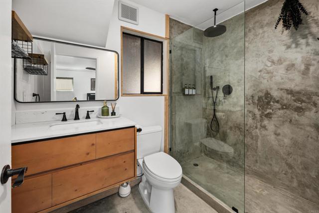 5152 Brighton Avenue, San Diego CA: https://media.crmls.org/mediaz/49e8062b-036a-4e1d-b658-c75fd05e1ff7.jpg