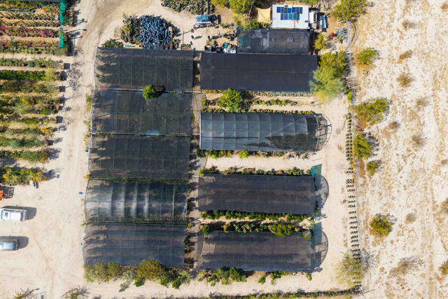 16961 Evans Lane Lane, Desert Hot Springs CA: https://media.crmls.org/mediaz/49e82d5a-3a13-4862-96ec-603f5c8dae01.jpg