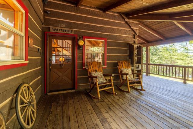 3131 Pera Alta Dr, Julian CA: https://media.crmls.org/mediaz/49e87c47-7aef-4910-a1d5-6226073a0e9b.jpg