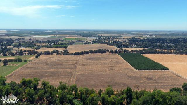 12201 Orange Blossom Rd, Oakdale CA: https://media.crmls.org/mediaz/49e8c0b2-98a8-479e-966c-48acc013597a.jpg