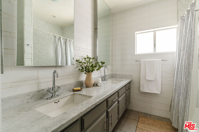 Drew Fenton | 11906 Gorham Avenue Los Angeles CA | MLS: 7169632