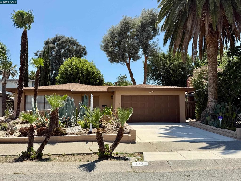 172 YOSEMITE DR