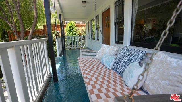 441 N Avenue 52, Los Angeles CA: https://media.crmls.org/mediaz/49ec7966-1a08-400d-bc91-9946fa1f4eff.jpg