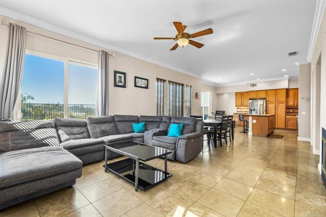 Detail Gallery Image 18 of 38 For 418 Corte Calypso, Chula Vista,  CA 91914 - 4 Beds | 2/1 Baths