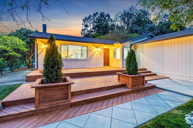 7183 Tustin Road, Salinas CA: https://media.crmls.org/mediaz/49ecbda7-1dab-4ffe-b72e-a07ba4b15ec4.jpg