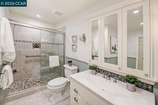 Image 34 of 58 For 925 Terra California Dr  6