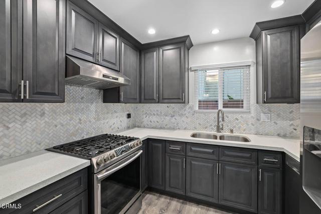Detail Gallery Image 5 of 22 For 80 S Sunnyslope Ave #102,  Pasadena,  CA  - 2 Beds | 1/1 Baths