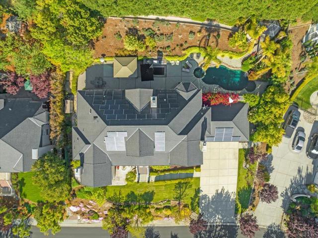 2380 Sunflower Circle, Gilroy CA: https://media.crmls.org/mediaz/49ee15d9-a719-4de5-8959-a3cbc6c8e593.jpg