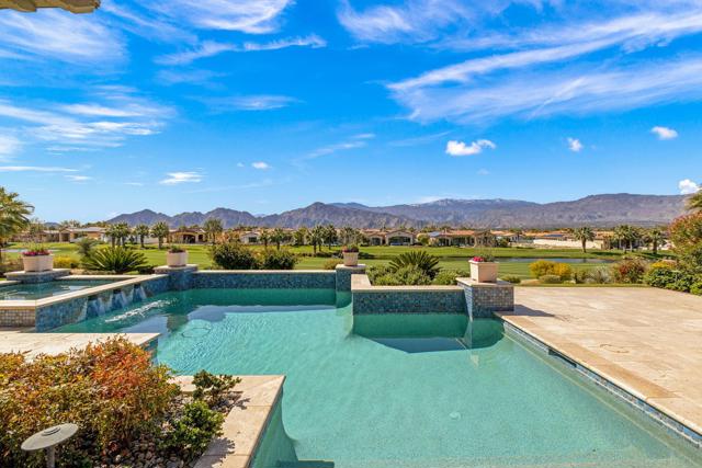 75741 Via Stia, Indian Wells CA: https://media.crmls.org/mediaz/49ee885a-6bab-4c84-baef-2499f32cba83.jpg