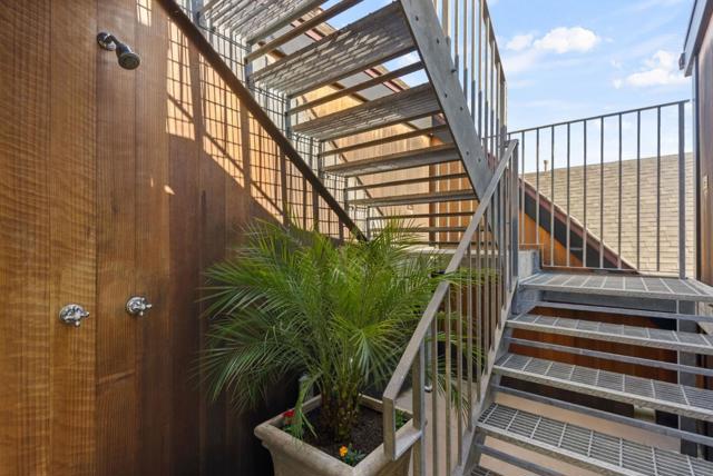 2853 Broderick Street, San Francisco CA: https://media.crmls.org/mediaz/49ee9e20-6778-4839-bd1b-0d3a72cdc884.jpg