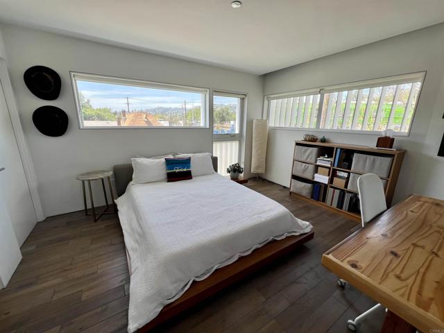 Detail Gallery Image 10 of 26 For 2851 N Buzz Ct, Los Angeles,  CA 90039 - 2 Beds | 2/1 Baths