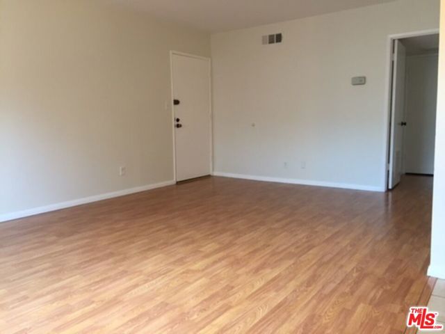 5252 Coldwater Canyon Avenue, 207 photo 7