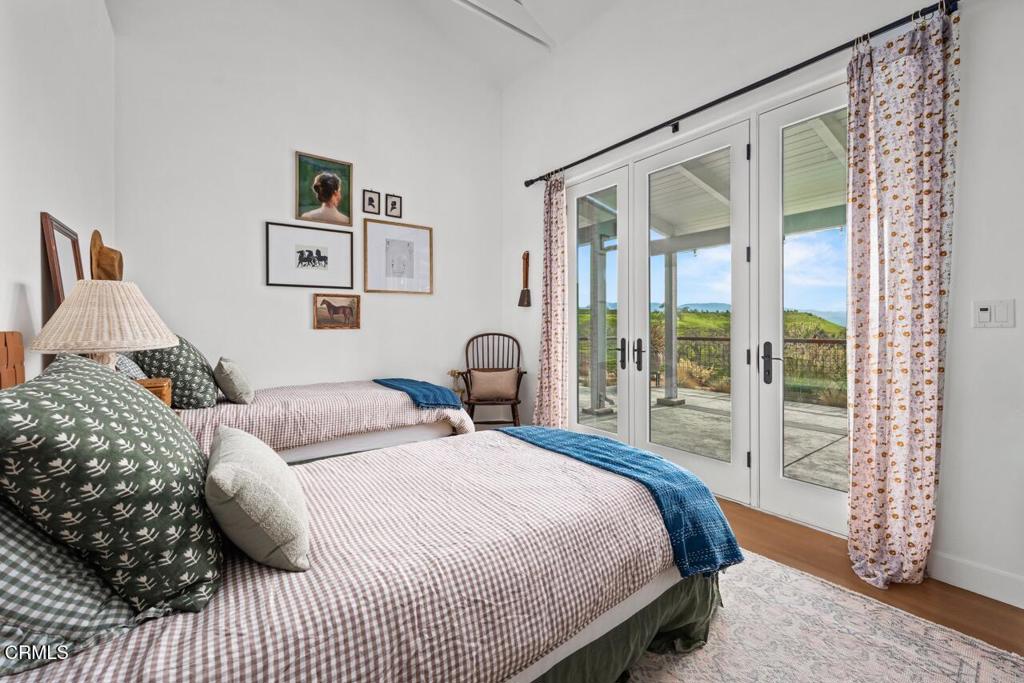 MLS #V1-33911 image #50