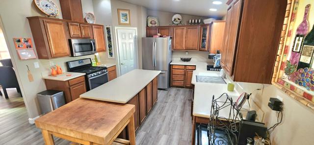 73646 Cabazon Peak Drive, Palm Desert CA: https://media.crmls.org/mediaz/49f21f61-bc15-4adf-aca5-f713d9f74e70.jpg