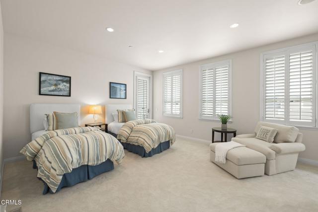 1135 Capri Way, Oxnard CA: https://media.crmls.org/mediaz/49f33bdf-ca6d-44ce-8afd-2a74a11d9786.jpg
