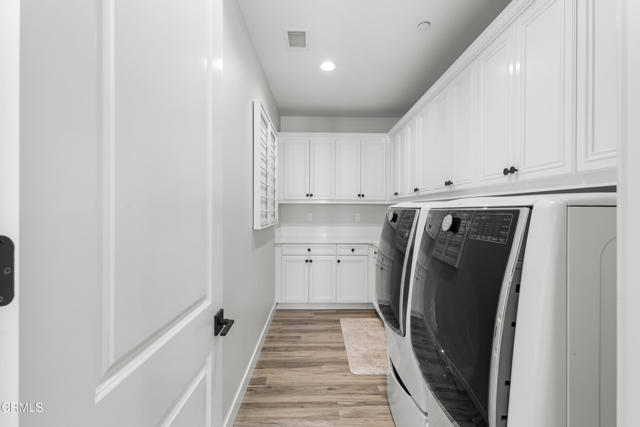 Detail Gallery Image 32 of 57 For 4173 Caribbean St, Oxnard,  CA 93035 - 4 Beds | 3 Baths