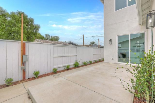 962 Florence St, Imperial Beach CA: https://media.crmls.org/mediaz/49f55f69-6a14-4245-ba6a-239e580d0a00.jpg
