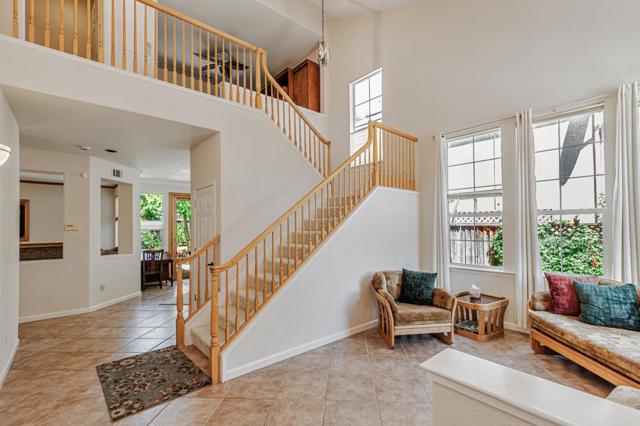 975 Oak Brook Way, Gilroy CA: https://media.crmls.org/mediaz/49f57ffd-d317-4810-aa00-fd276dc170b8.jpg