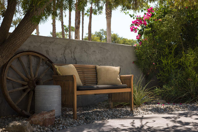 201 Augusta Drive, Palm Desert CA: https://media.crmls.org/mediaz/49f72b8b-8801-434a-bfa4-366bb4976d98.jpg