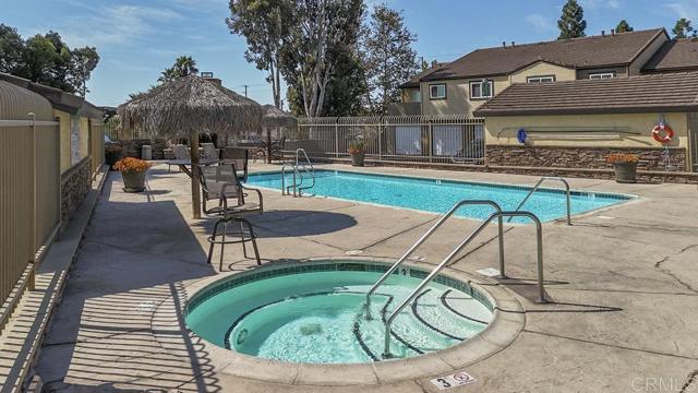 Detail Gallery Image 35 of 42 For 5010 Los Morros Way #23,  Oceanside,  CA 92057 - 2 Beds | 2 Baths