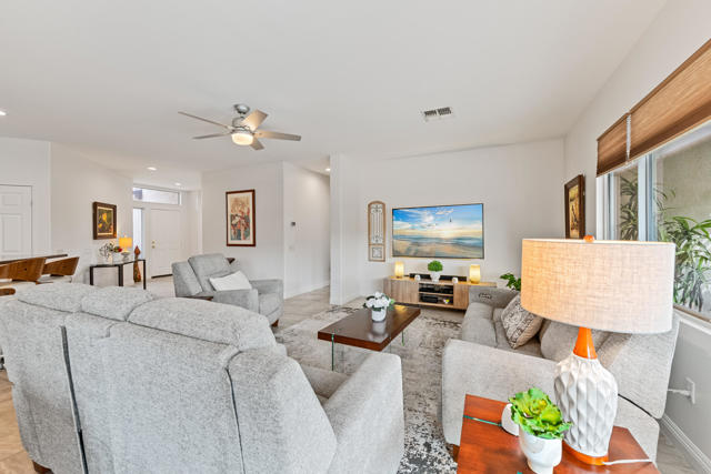 Image 4 of 51 For 35846 Palomino Way