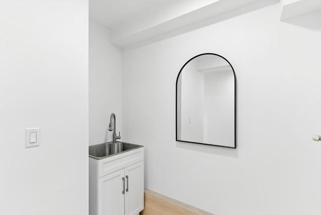 1815 18th Avenue, San Francisco CA: https://media.crmls.org/mediaz/49f97881-87c1-49a6-b0ed-fb1bc02f174e.jpg