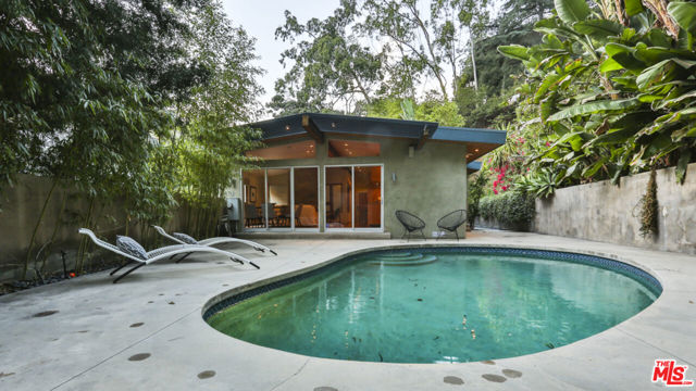 Image 2 for 7507 Willow Glen Rd, Los Angeles, CA 90046
