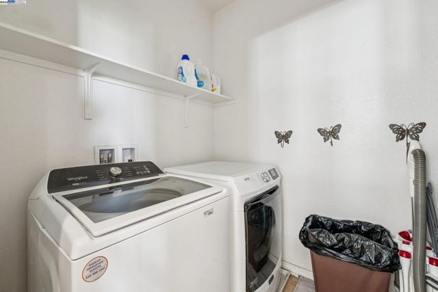 4778 Hawkins St, Antioch CA: https://media.crmls.org/mediaz/49faec3a-dad1-4684-8b82-b18fd185c278.jpg