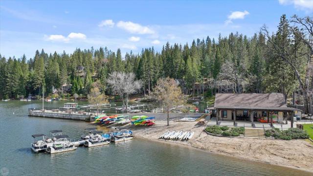 20944 Woodside Way, Groveland CA: https://media.crmls.org/mediaz/49faff9e-b421-46ce-ad2a-56244fd359a0.jpg