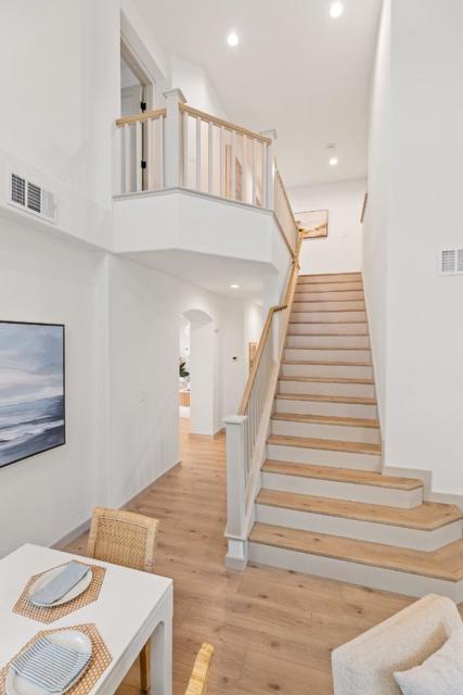 26 Driftwood Court, Pacifica CA: https://media.crmls.org/mediaz/49fb42ca-4b78-4017-a1f6-0595796ccba0.jpg