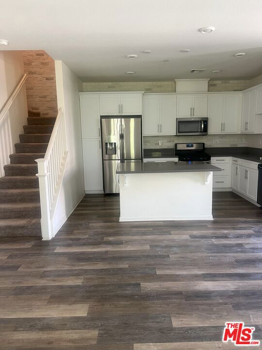 350 Serra Street photo 5
