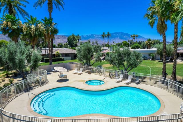 9 Furman Court, Rancho Mirage CA: https://media.crmls.org/mediaz/49fc1907-40e2-40d8-a017-207242704518.jpg