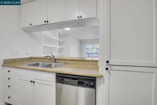 1087 Murrieta Blvd, Livermore CA: https://media.crmls.org/mediaz/49fc361e-ef74-46aa-91f1-0cdd44889095.jpg