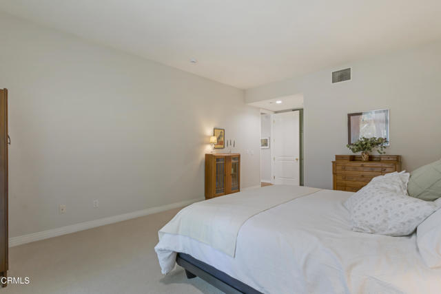 748 Locust Street, Pasadena CA: https://media.crmls.org/mediaz/49fccbc4-bfaa-487b-a34a-0420c2c860a9.jpg