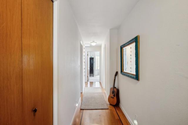 1615 Oakdale Avenue, San Francisco CA: https://media.crmls.org/mediaz/49fcef9b-7e34-45cf-95a5-57e2cf0518c1.jpg